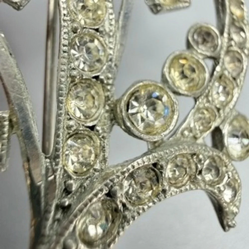 Vintage Pot Metal Floral Rhinestone Brooch c. 1940s Silver Tone Extra Large
